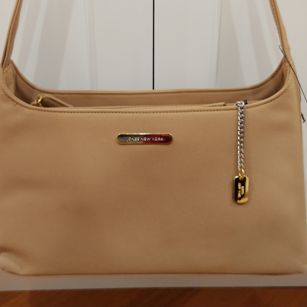 Purse - Picture 2 of 3